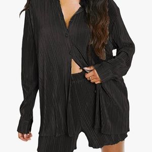 Black Pleated Set (half length sleeves and shorts)